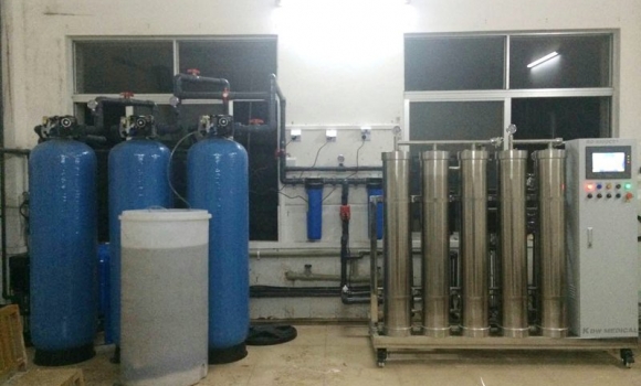 防城港中醫(yī)醫(yī)院純水工程 產水量為1.8m3 /h