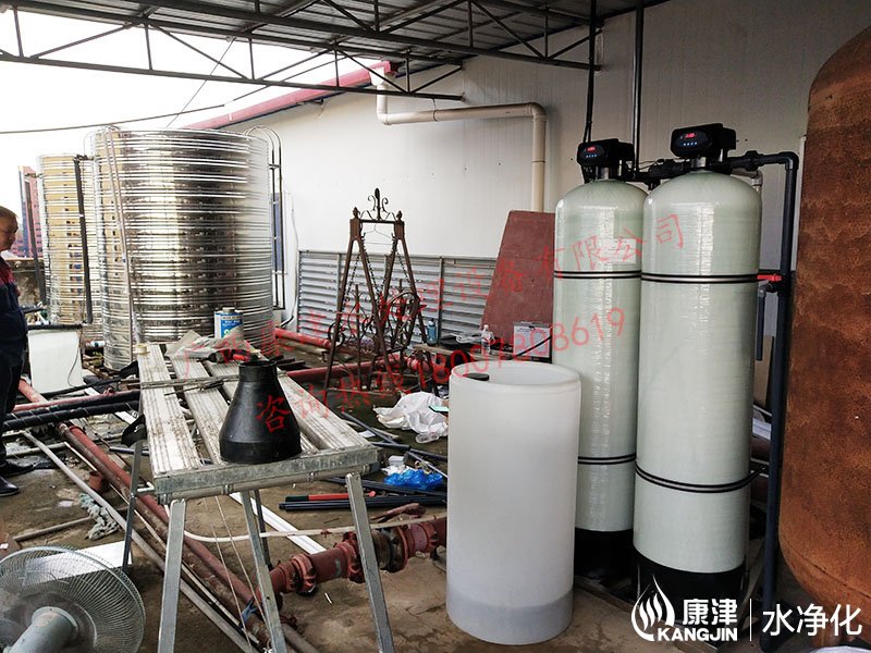 軟化水設(shè)備.jpg